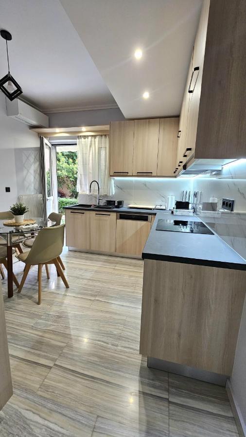 Newly Renovated Garden view apartment!! Athene Buitenkant foto