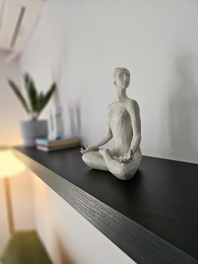 Newly Renovated Garden view apartment!! Athene Buitenkant foto